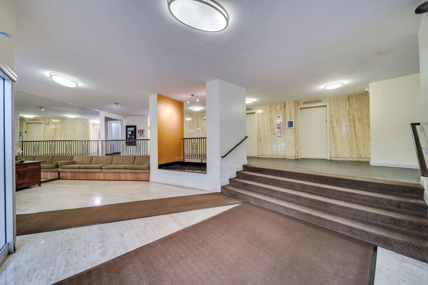 7033 North Kedzie Avenue Chicago IL 60645