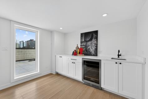 1347 West Grand Avenue Chicago IL 60642