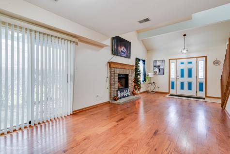 5614 West Von Avenue Monee IL 60449