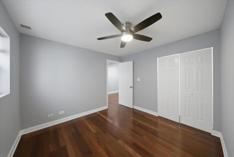 1937 West Pratt Boulevard Chicago IL 60626