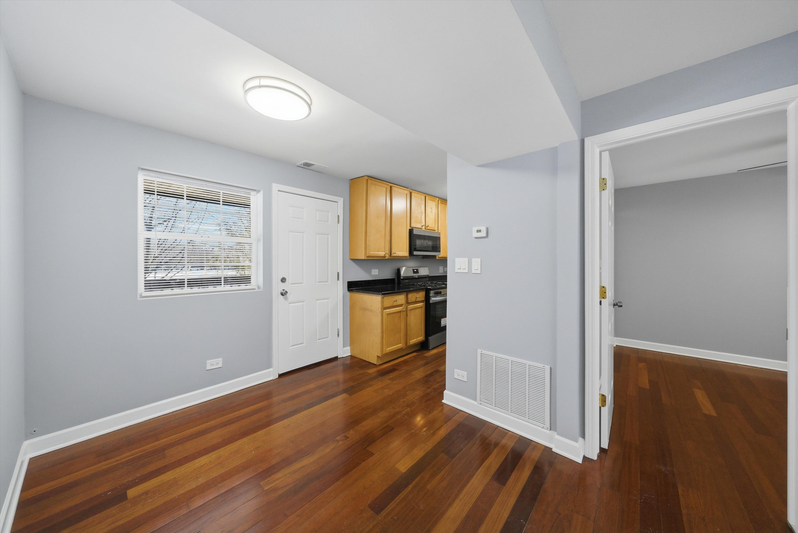 1937 West Pratt Boulevard Chicago IL 60626