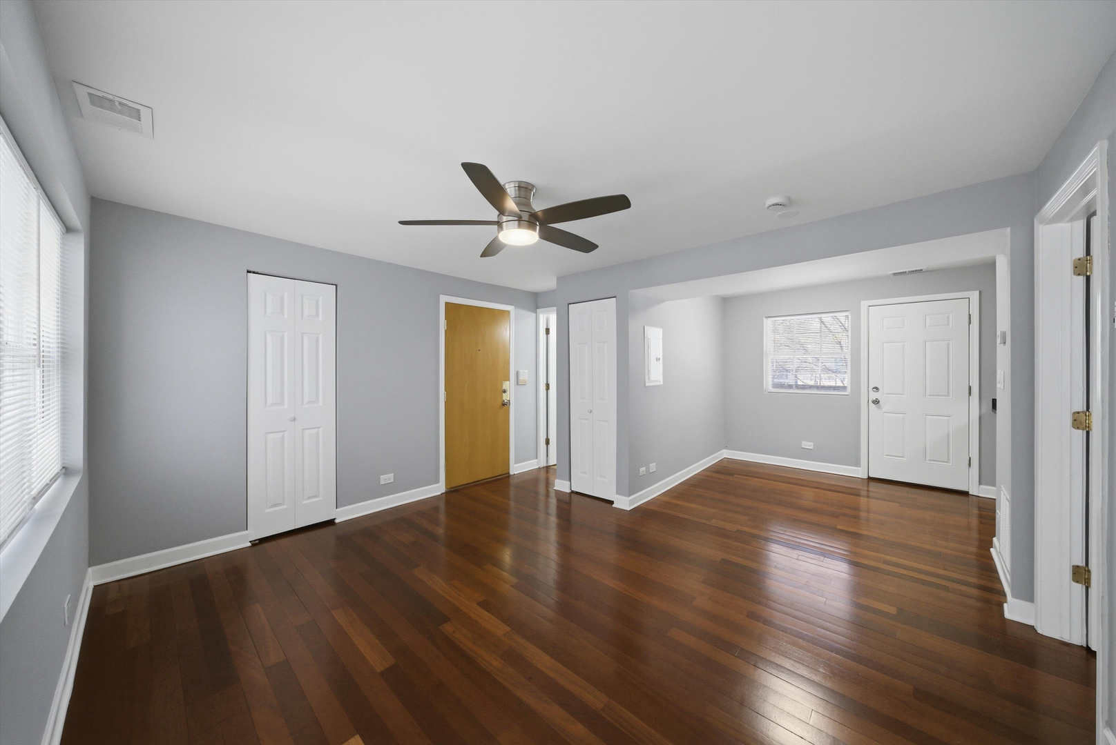 1937 West Pratt Boulevard Chicago IL 60626