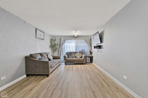 9708 Nottingham Avenue Chicago Ridge IL 60415