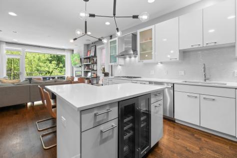 1536 West Walton Street Chicago IL 60642