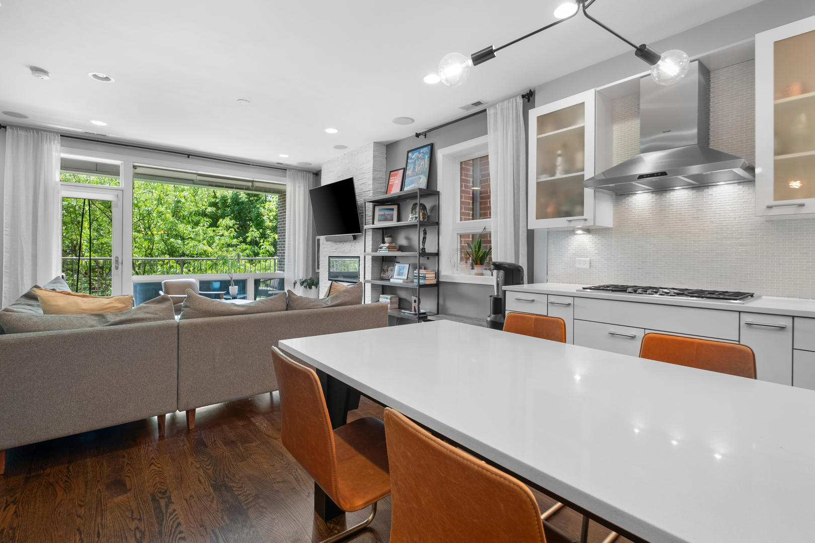 1536 West Walton Street Chicago IL 60642
