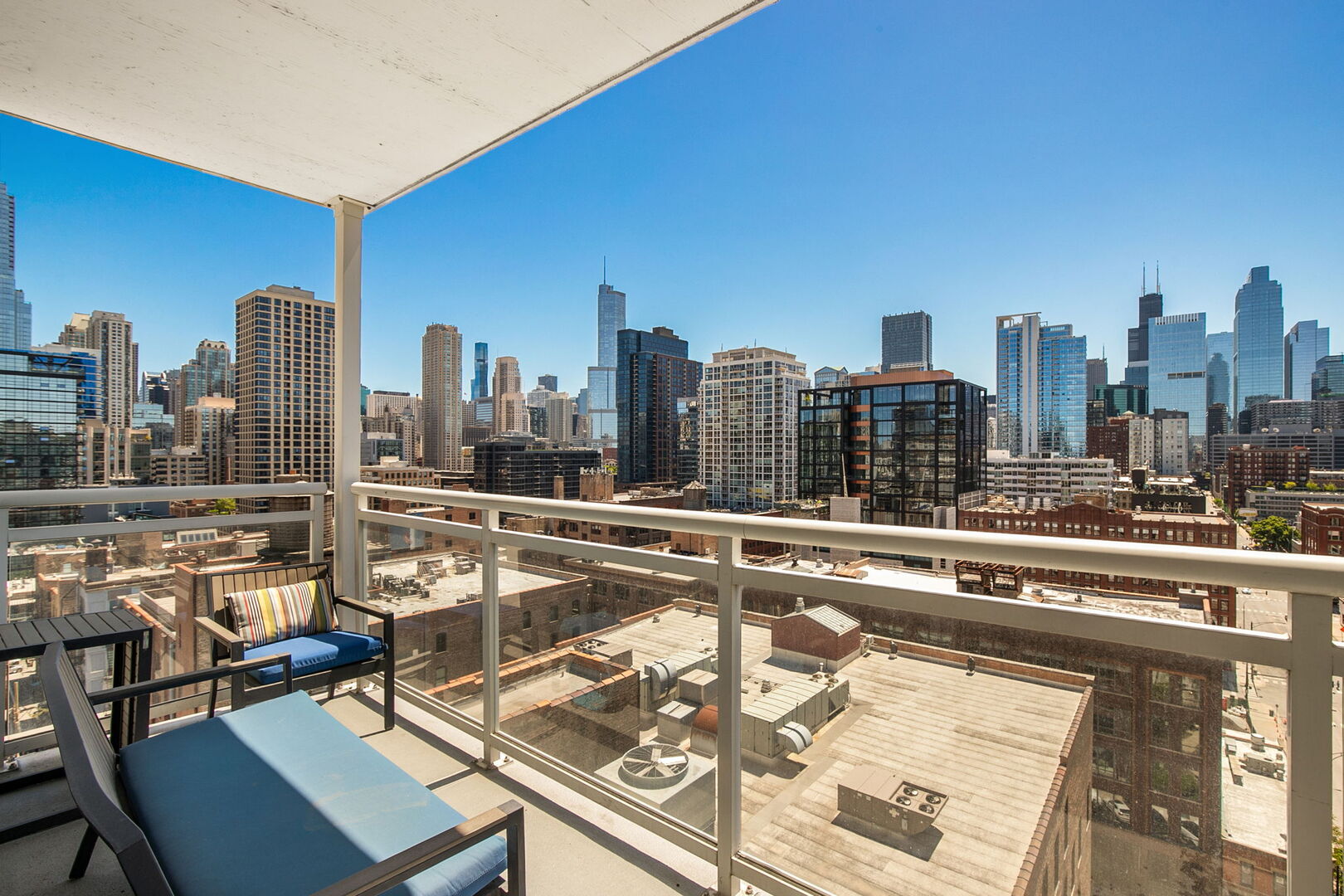 757 North Orleans Street Chicago IL 60654