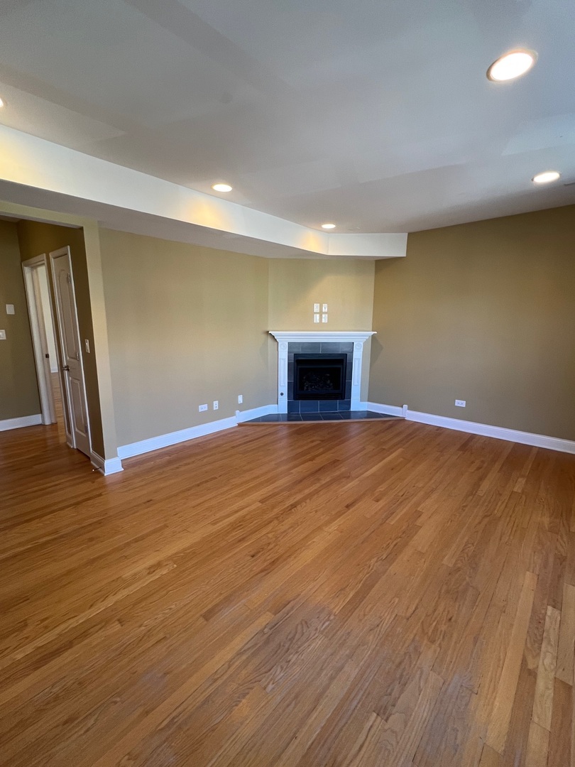 7411 North Hoyne Avenue Chicago IL 60645