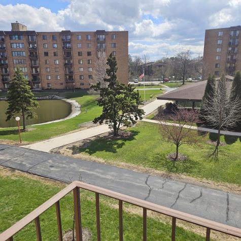 1717 West Crystal Lane Mount Prospect IL 60056