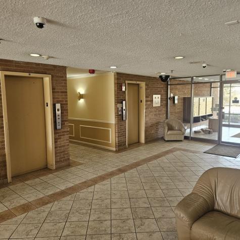 1717 West Crystal Lane Mount Prospect IL 60056