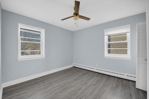 2046 East 72nd Place Chicago IL 60649