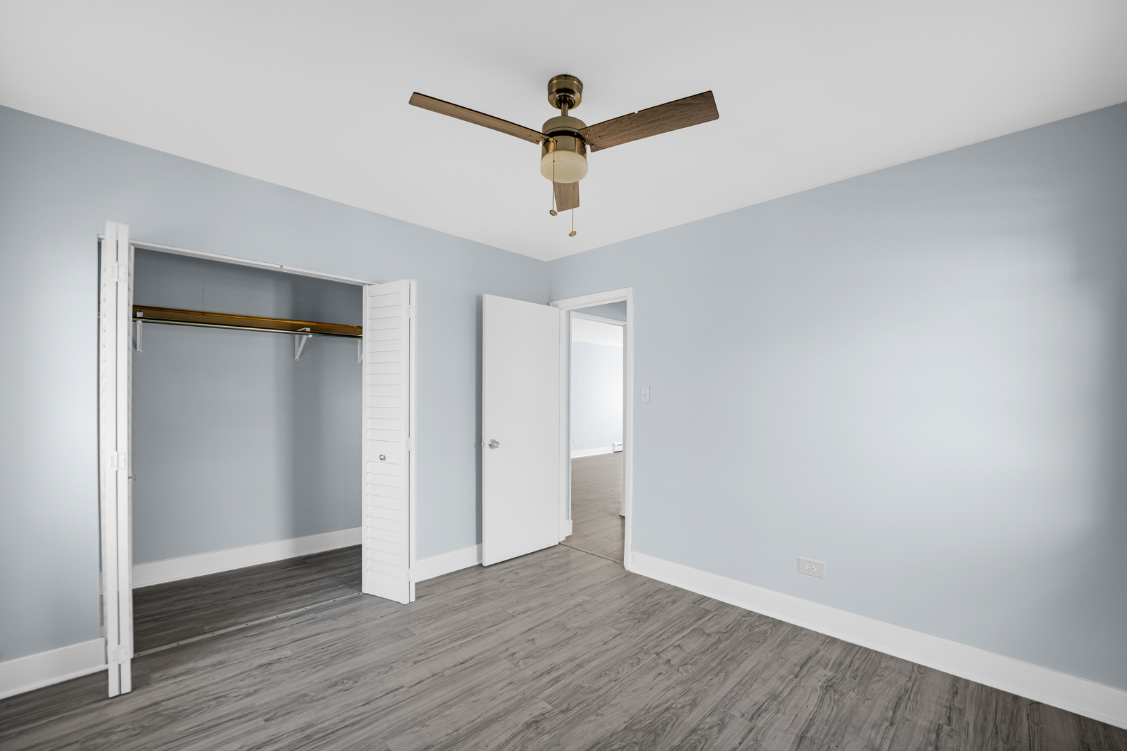 2046 East 72nd Place Chicago IL 60649