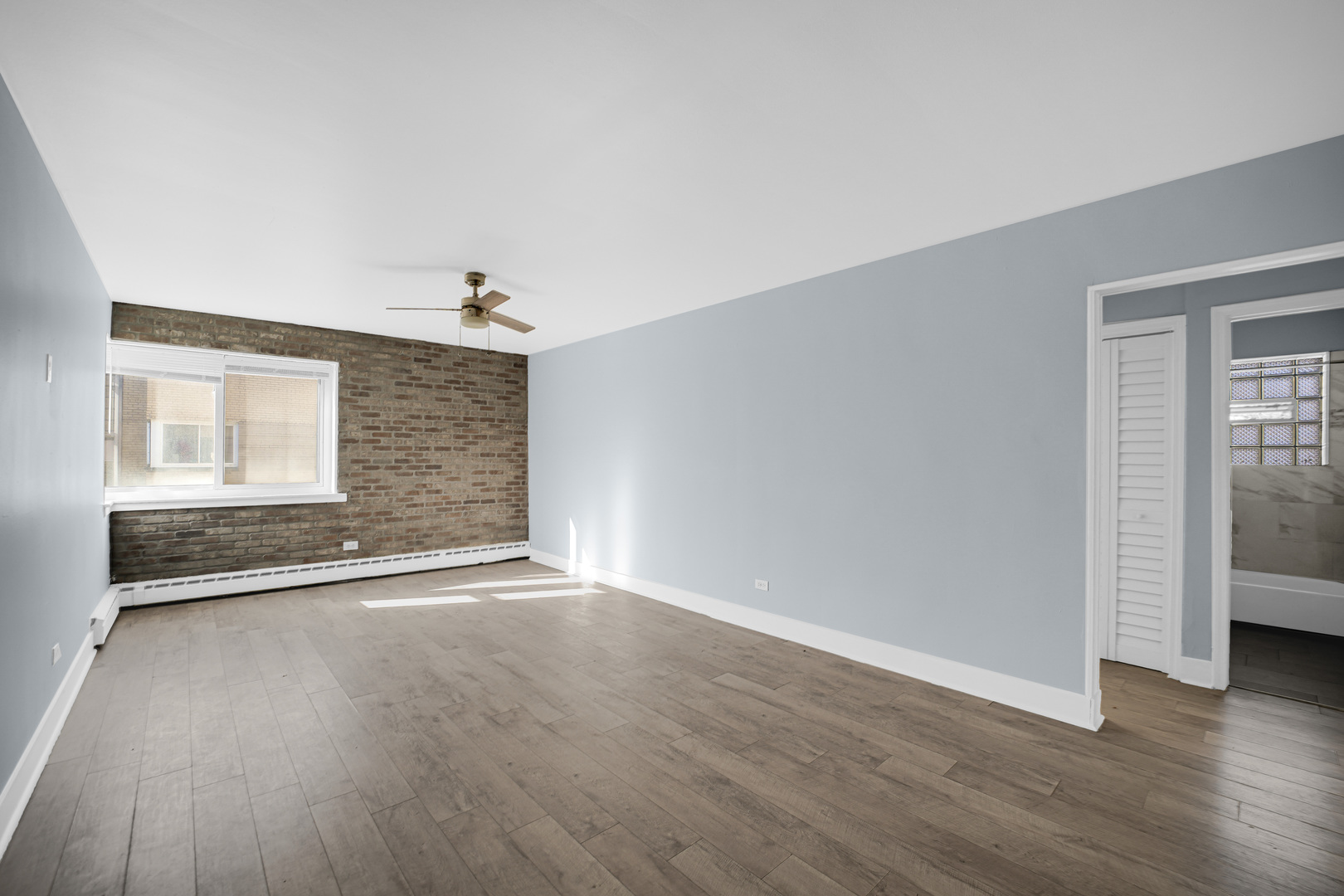 2046 East 72nd Place Chicago IL 60649