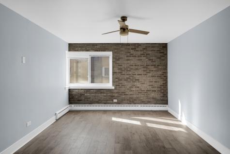 2046 East 72nd Place Chicago IL 60649
