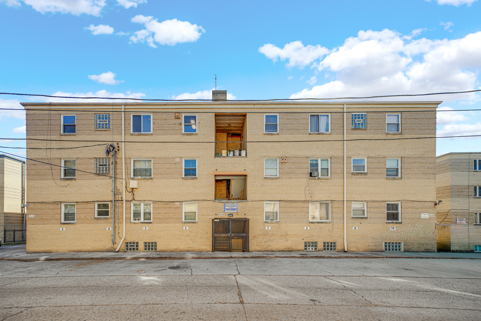 2046 East 72nd Place Chicago IL 60649