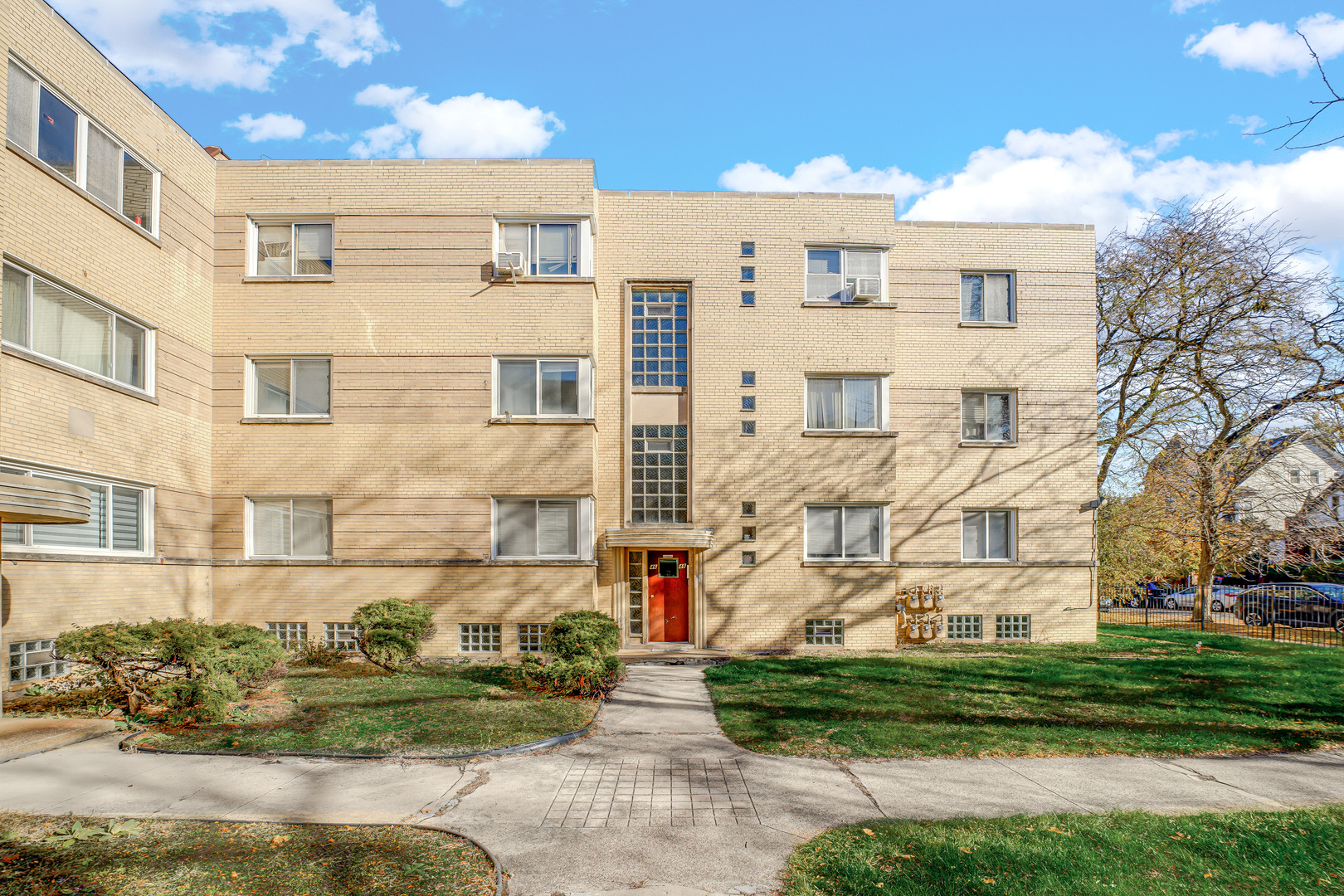 2046 East 72nd Place Chicago IL 60649