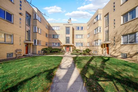 2046 East 72nd Place Chicago IL 60649