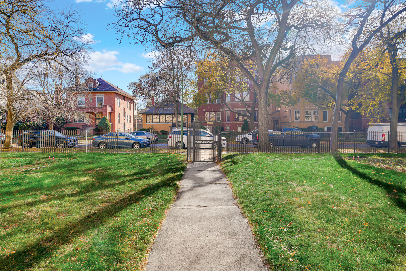 2046 East 72nd Place Chicago IL 60649