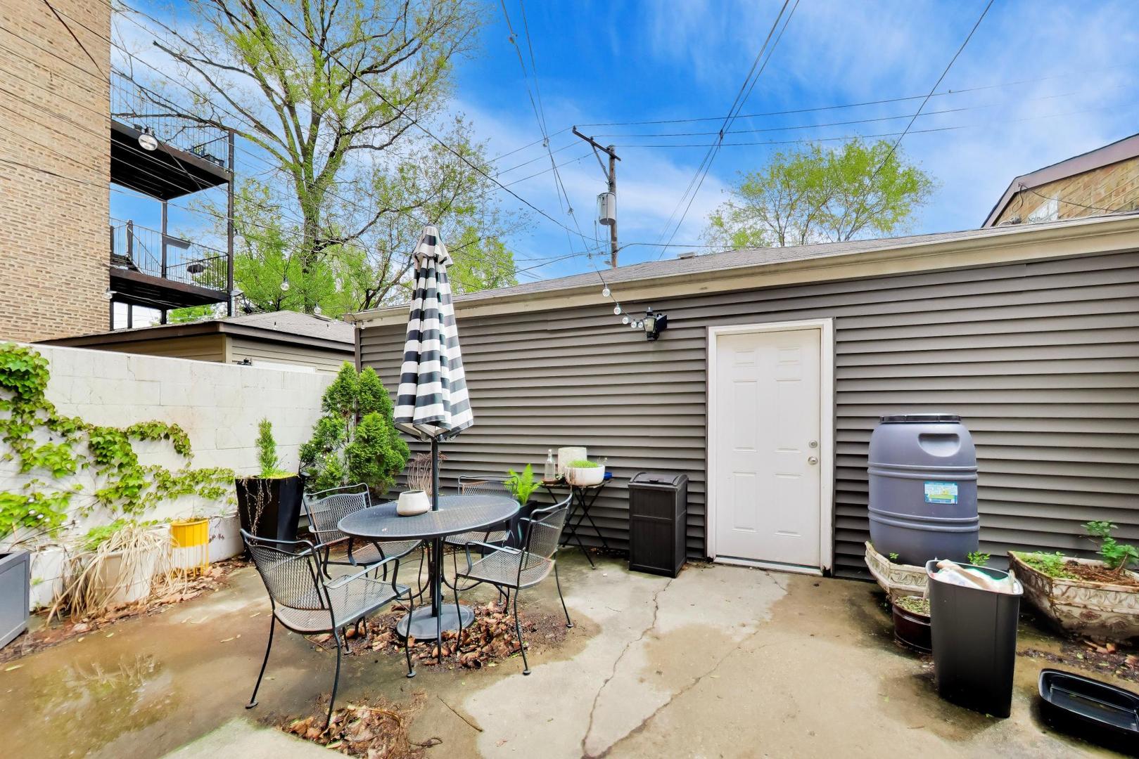 1247 North Rockwell Street Chicago IL 60622
