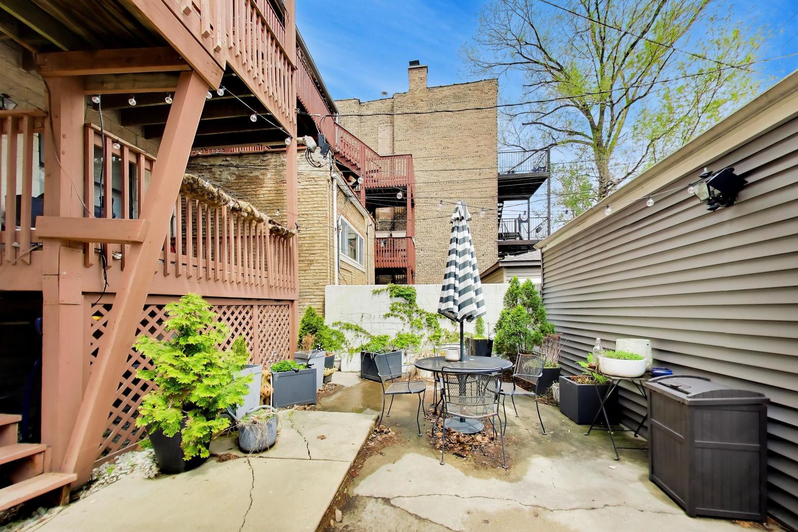 1247 North Rockwell Street Chicago IL 60622