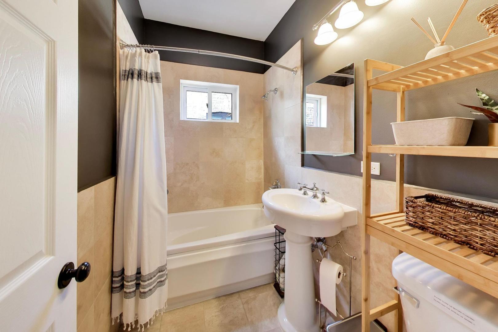 1442 West Jonquil Terrace Chicago IL 60626