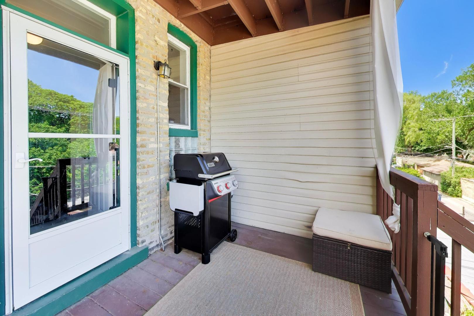 1442 West Jonquil Terrace Chicago IL 60626