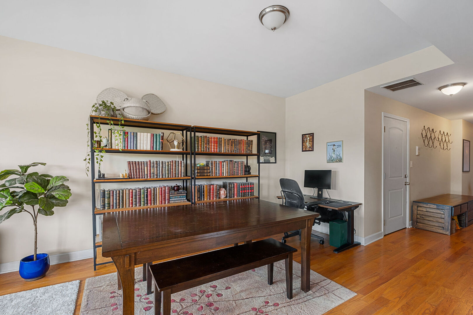 3104 West Leland Avenue Chicago IL 60625