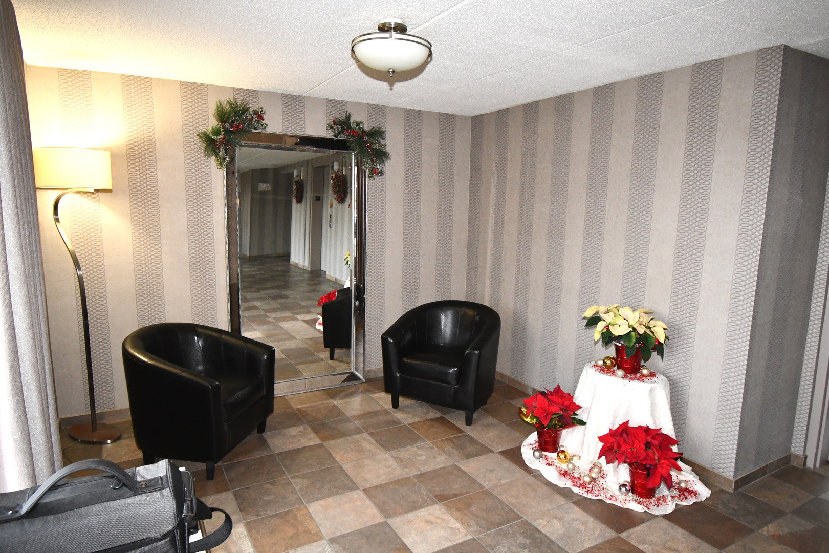 1S045 Spring Road Oakbrook Terrace IL 60181