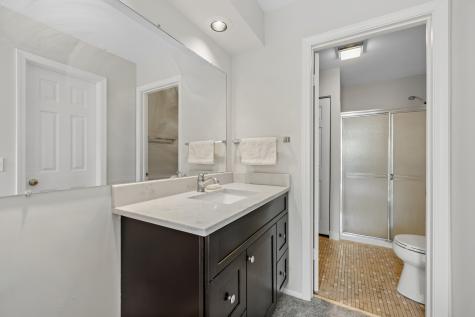 240 Southwick Court Vernon Hills IL 60061
