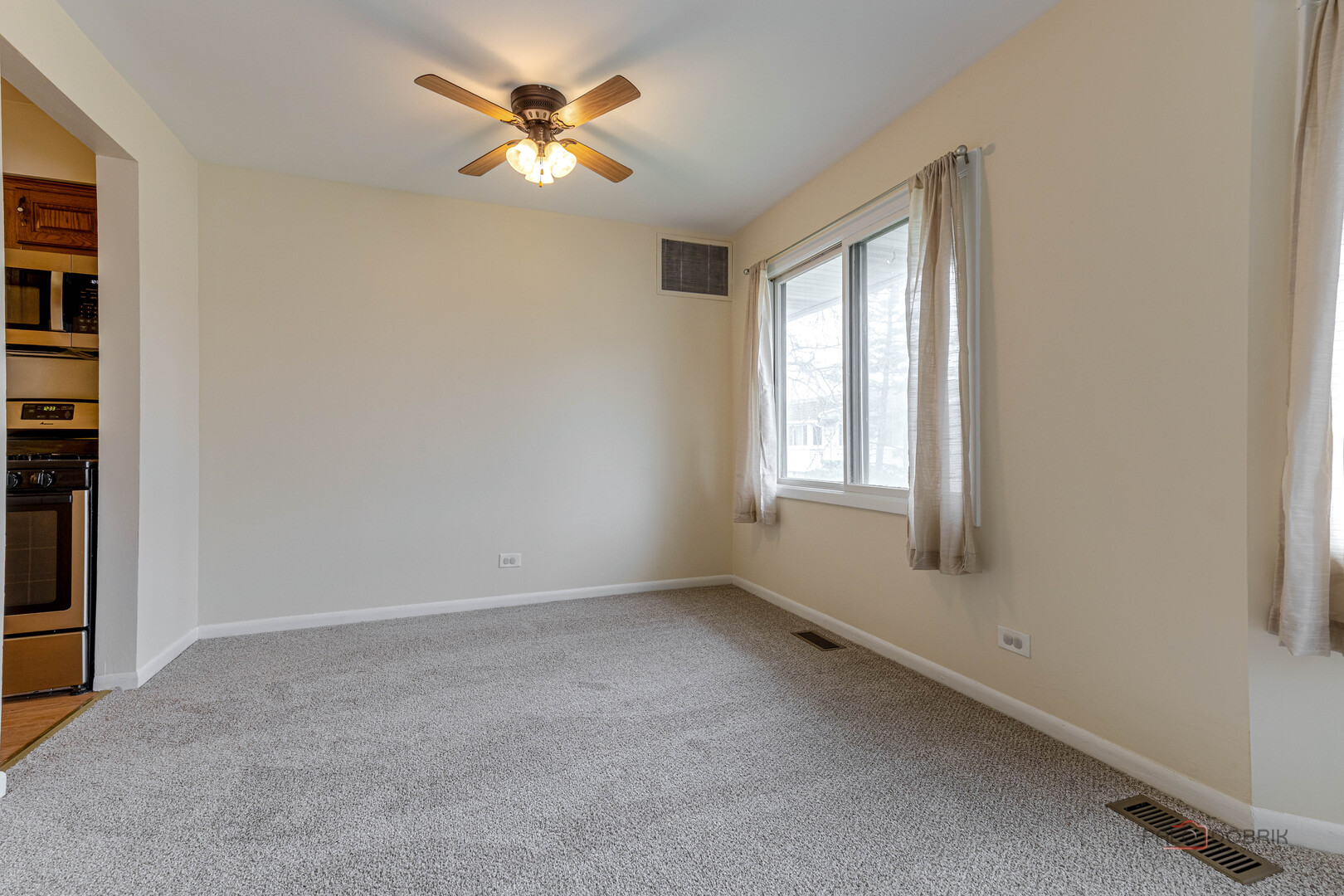 3004 Roberts Drive Woodridge IL 60517