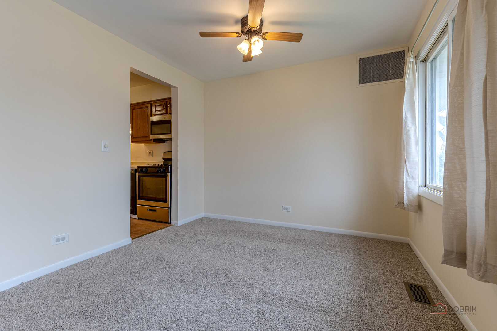 3004 Roberts Drive Woodridge IL 60517
