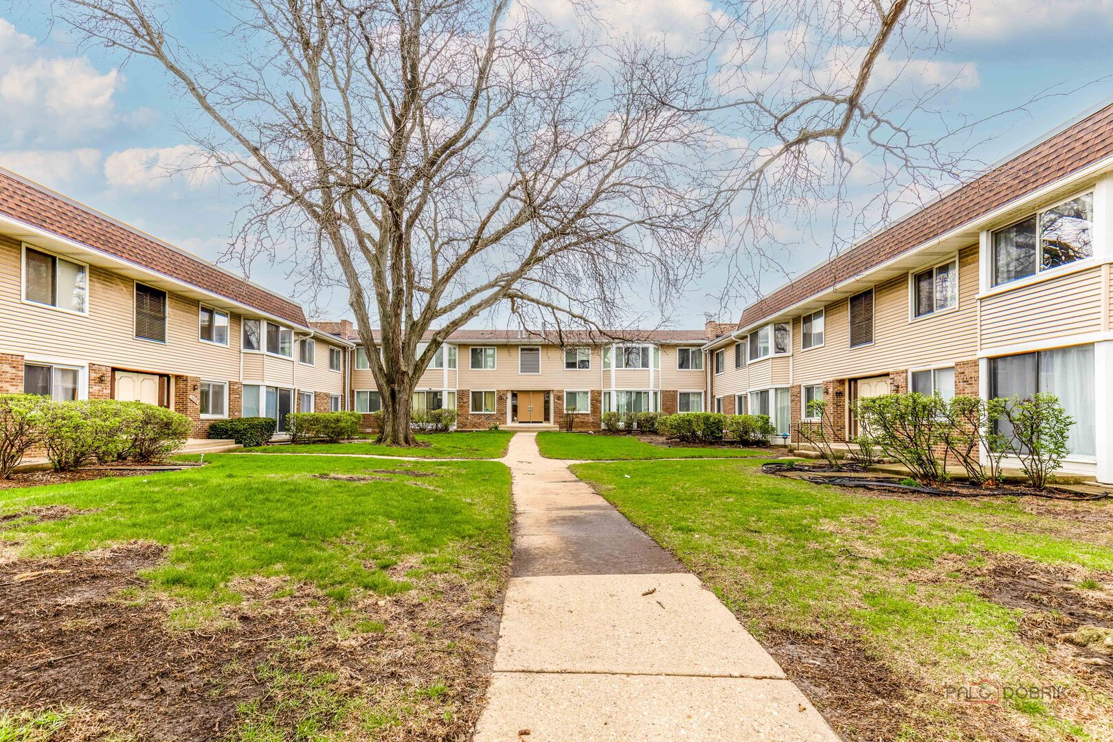 3004 Roberts Drive Woodridge IL 60517