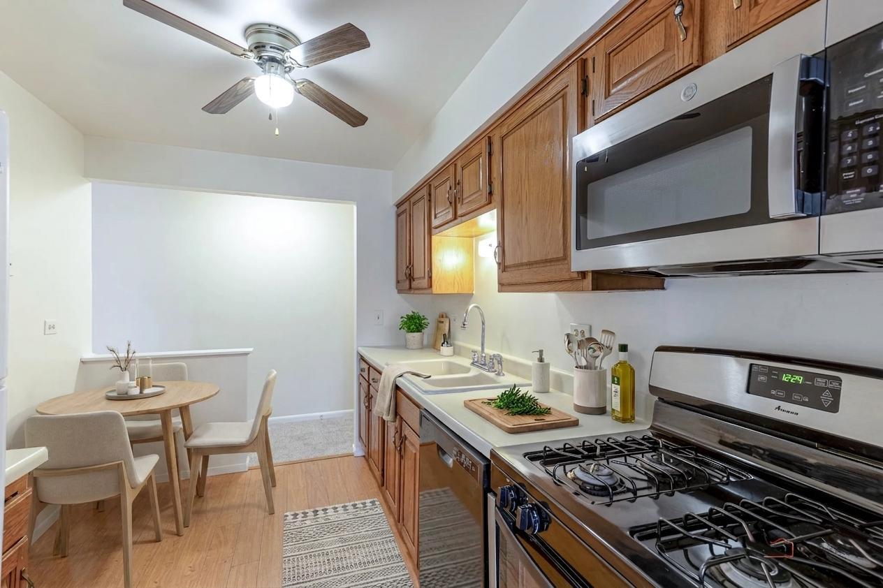 3004 Roberts Drive Woodridge IL 60517
