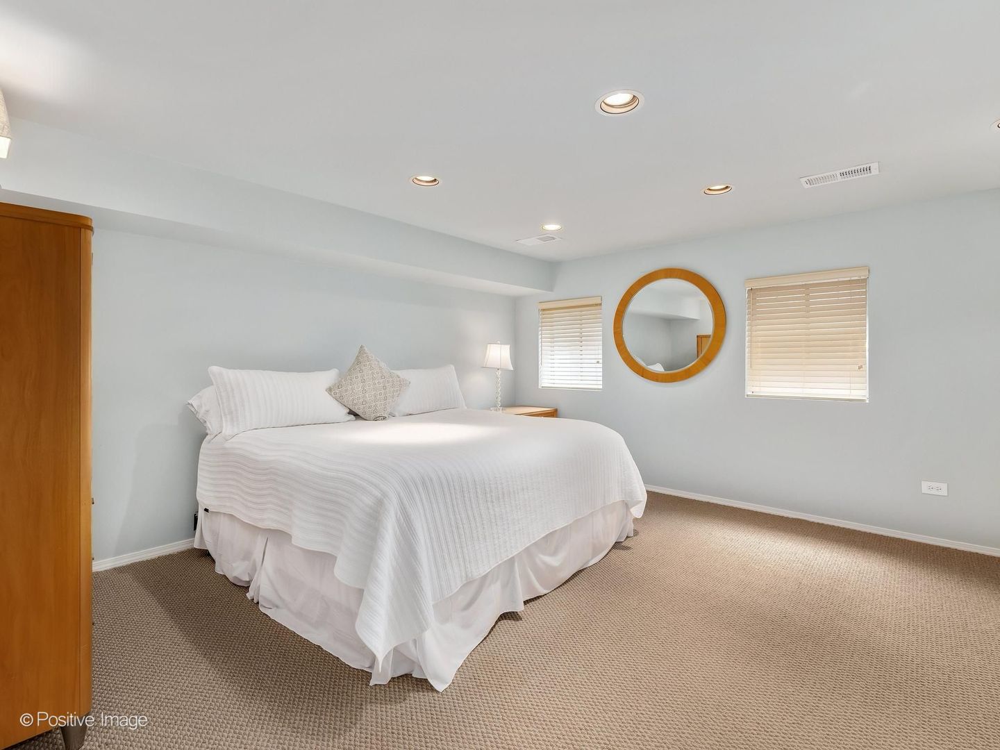 11025 Edgebrook Lane Indian Head Park IL 60525