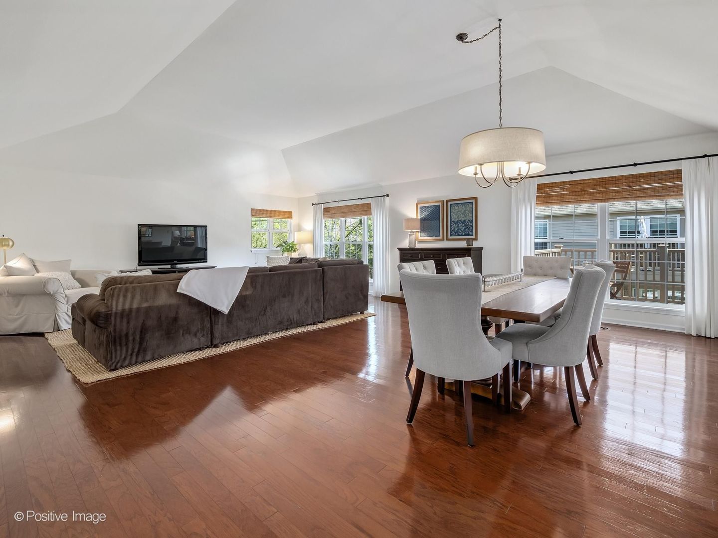11025 Edgebrook Lane Indian Head Park IL 60525