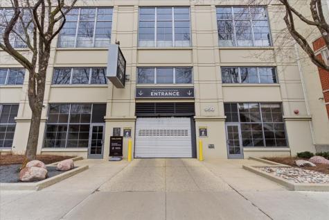 1000 North Kingsbury Street Chicago IL 60610