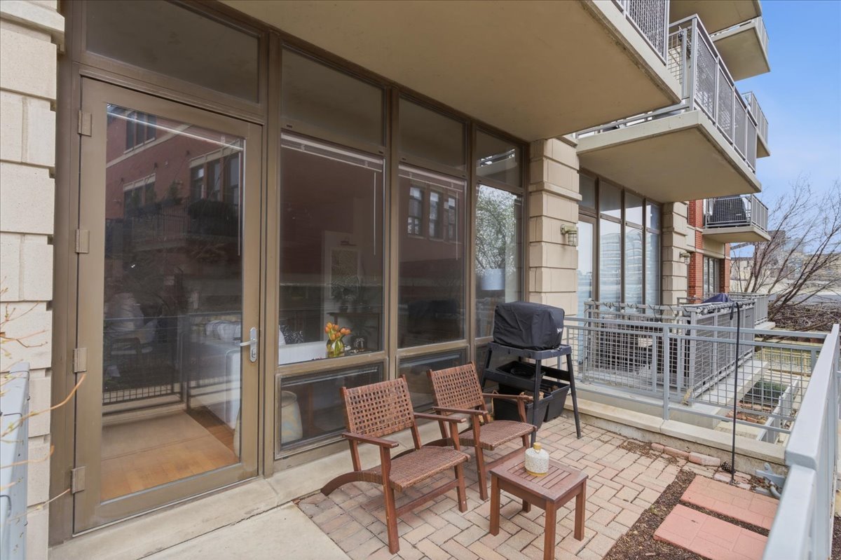 1000 North Kingsbury Street Chicago IL 60610