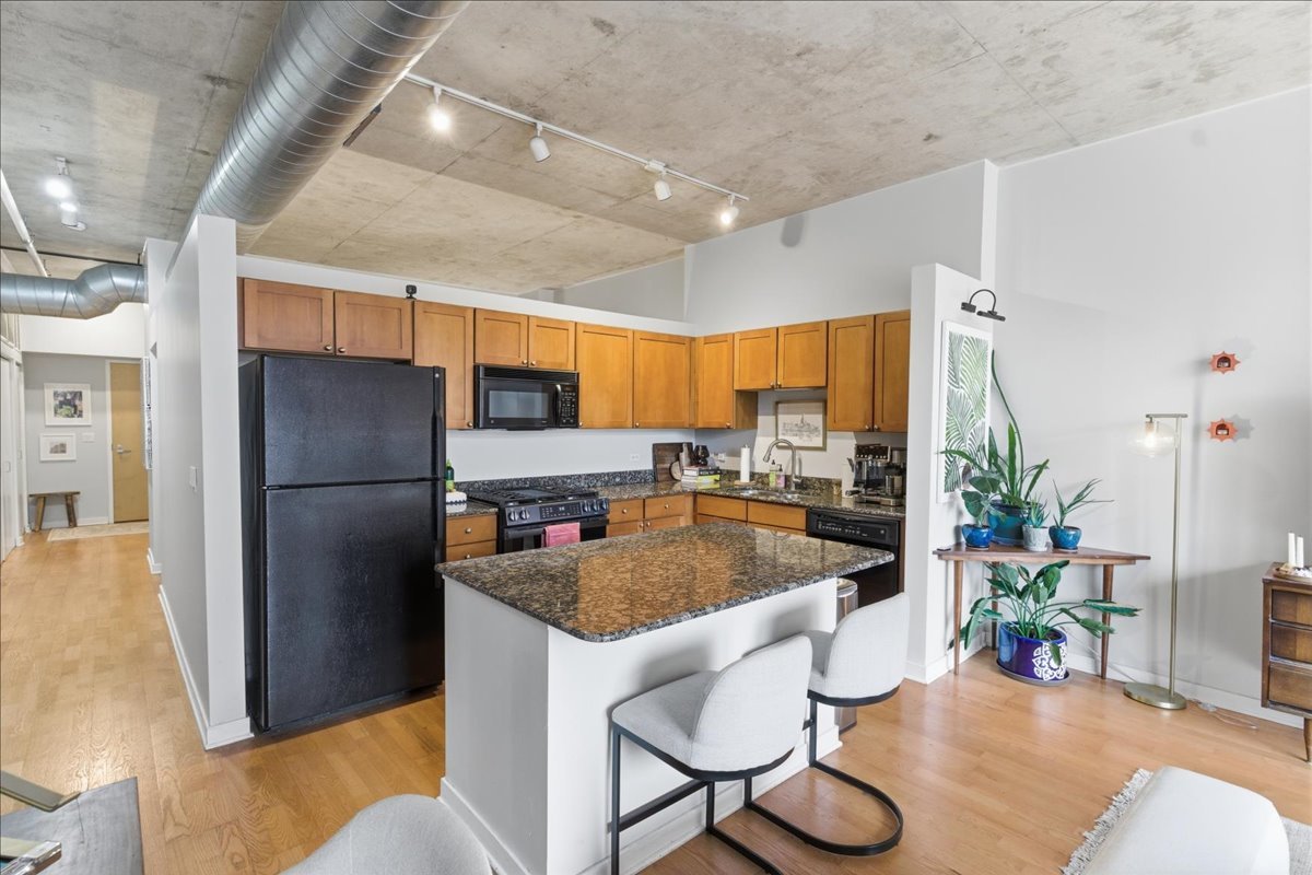 1000 North Kingsbury Street Chicago IL 60610