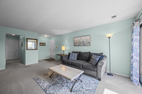 831 East Coach Road Palatine IL 60074