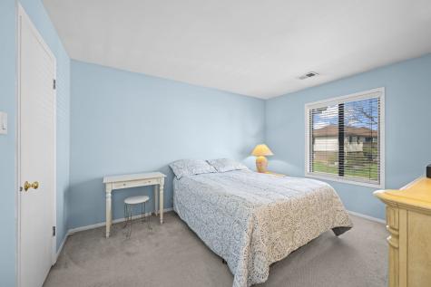 831 East Coach Road Palatine IL 60074