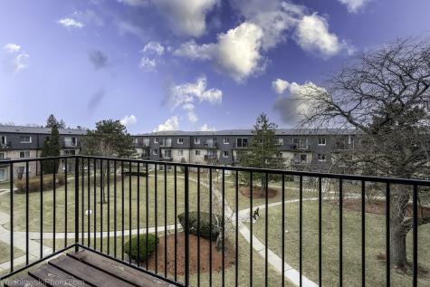 9448 Bay Colony Drive Des Plaines IL 60016