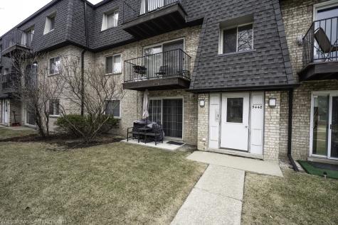 9448 Bay Colony Drive Des Plaines IL 60016