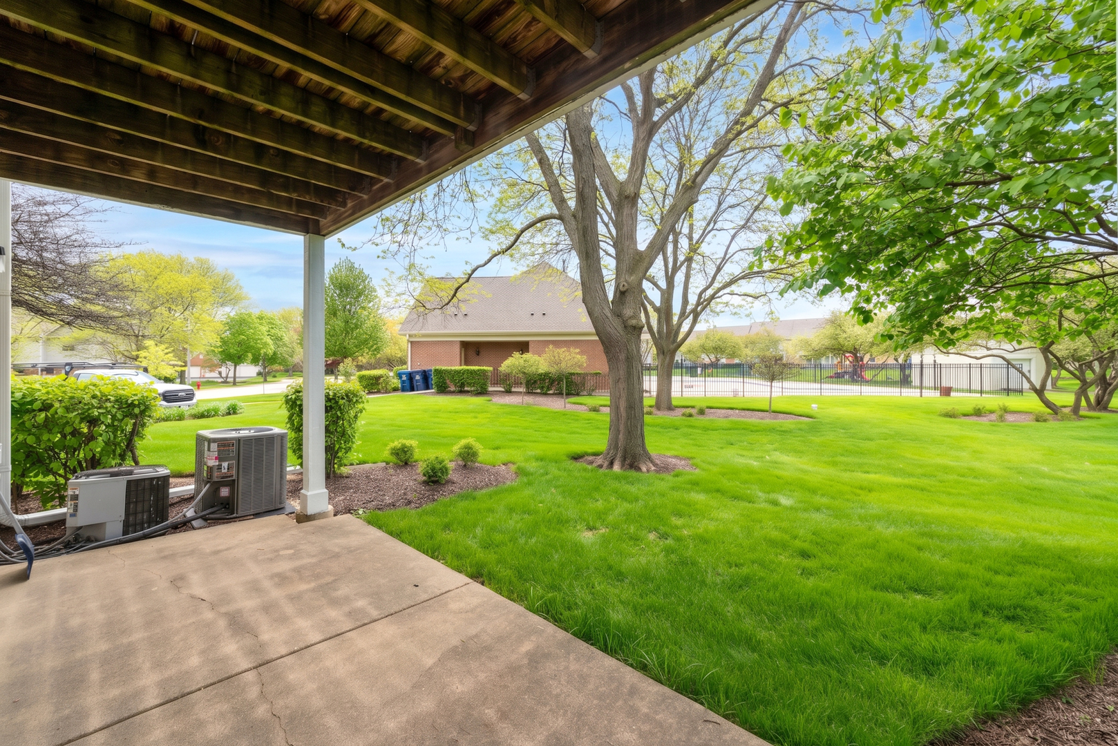2845 Meadow Lane Schaumburg IL 60193