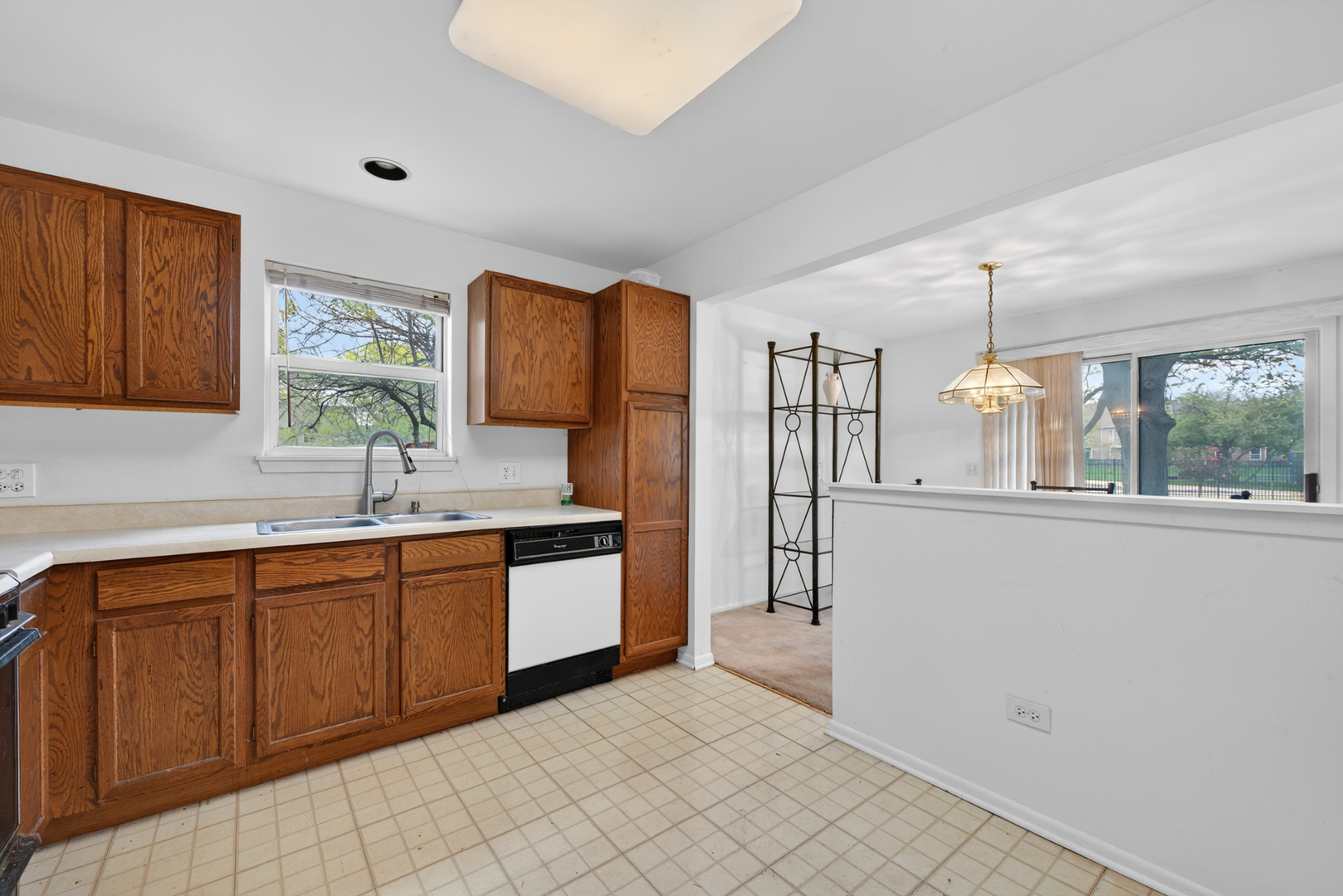 2845 Meadow Lane Schaumburg IL 60193