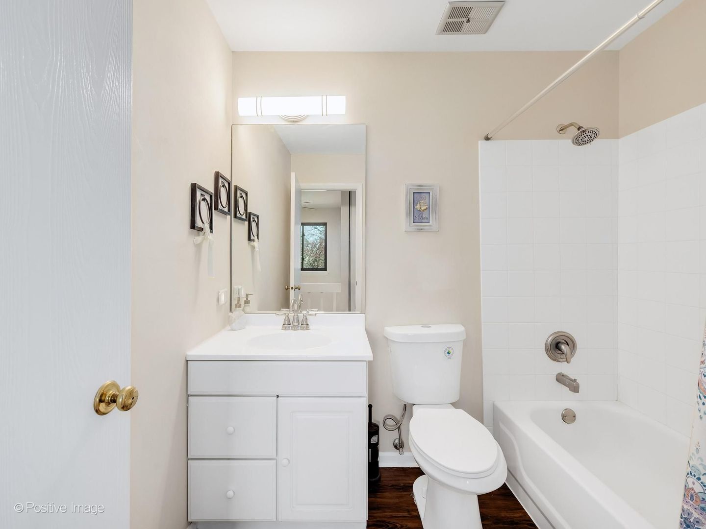1824 Whidden Avenue Downers Grove IL 60516