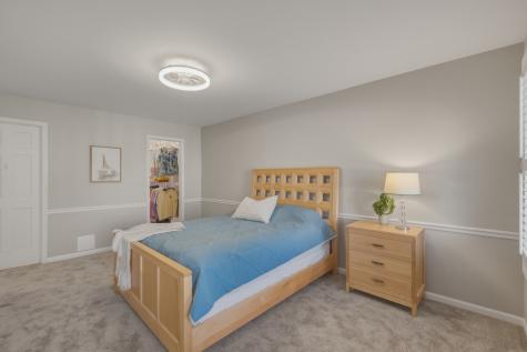 1934 North Charter Point Drive Arlington Heights IL 60004