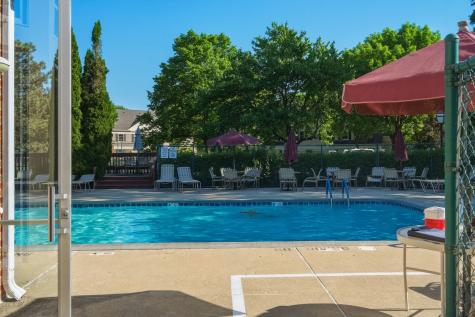 1934 North Charter Point Drive Arlington Heights IL 60004