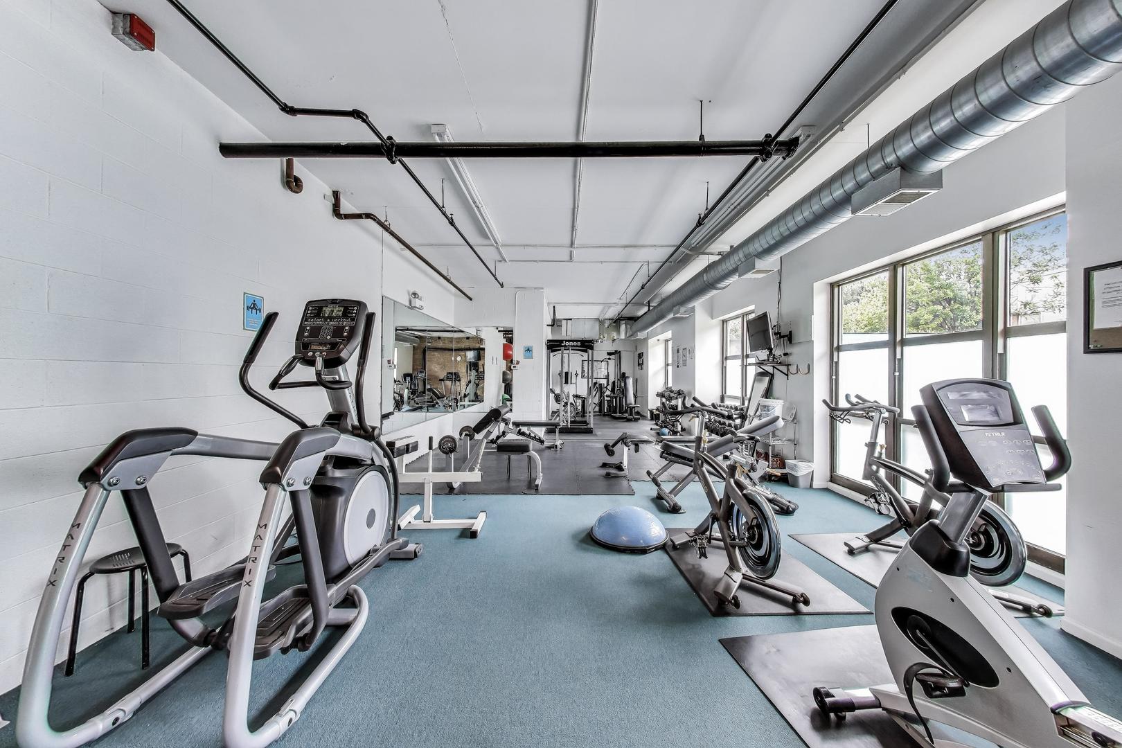 1735 West Diversey Parkway Chicago IL 60614