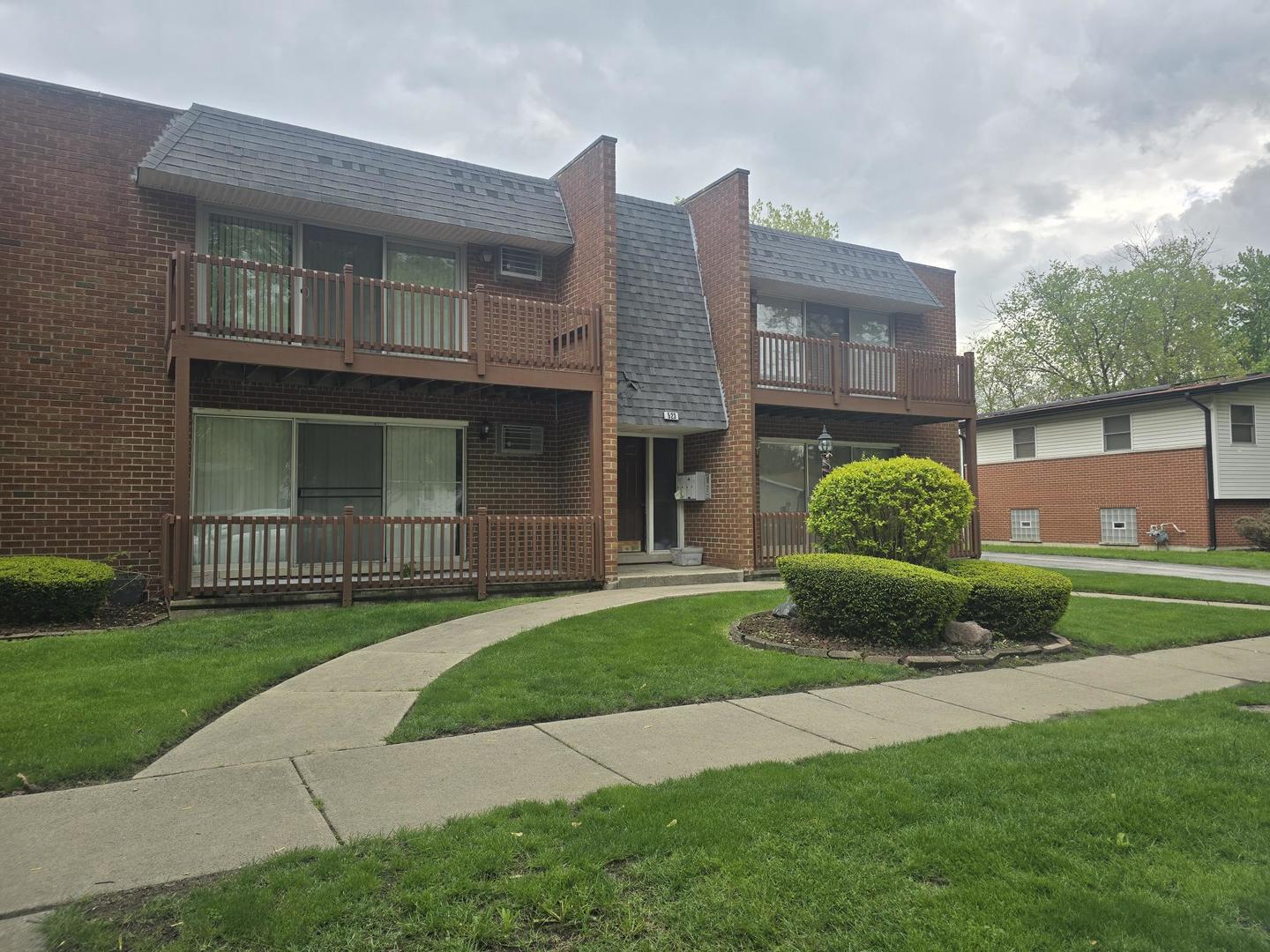 523 North Pleasant Drive Glenwood IL 60425