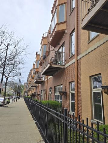 1915 South State Street Chicago IL 60616
