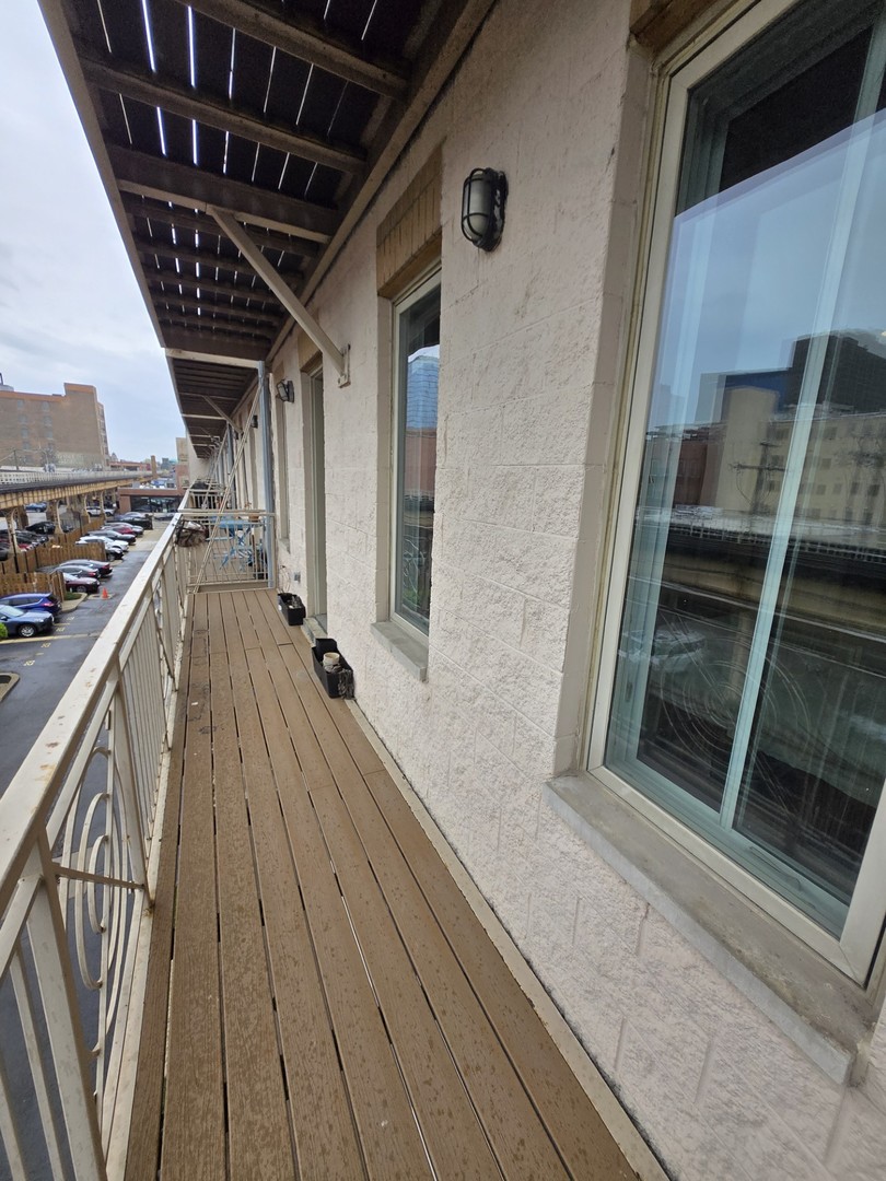 1915 South State Street Chicago IL 60616